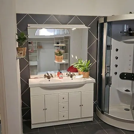 Center Cosy S1 65m2 * 보르도